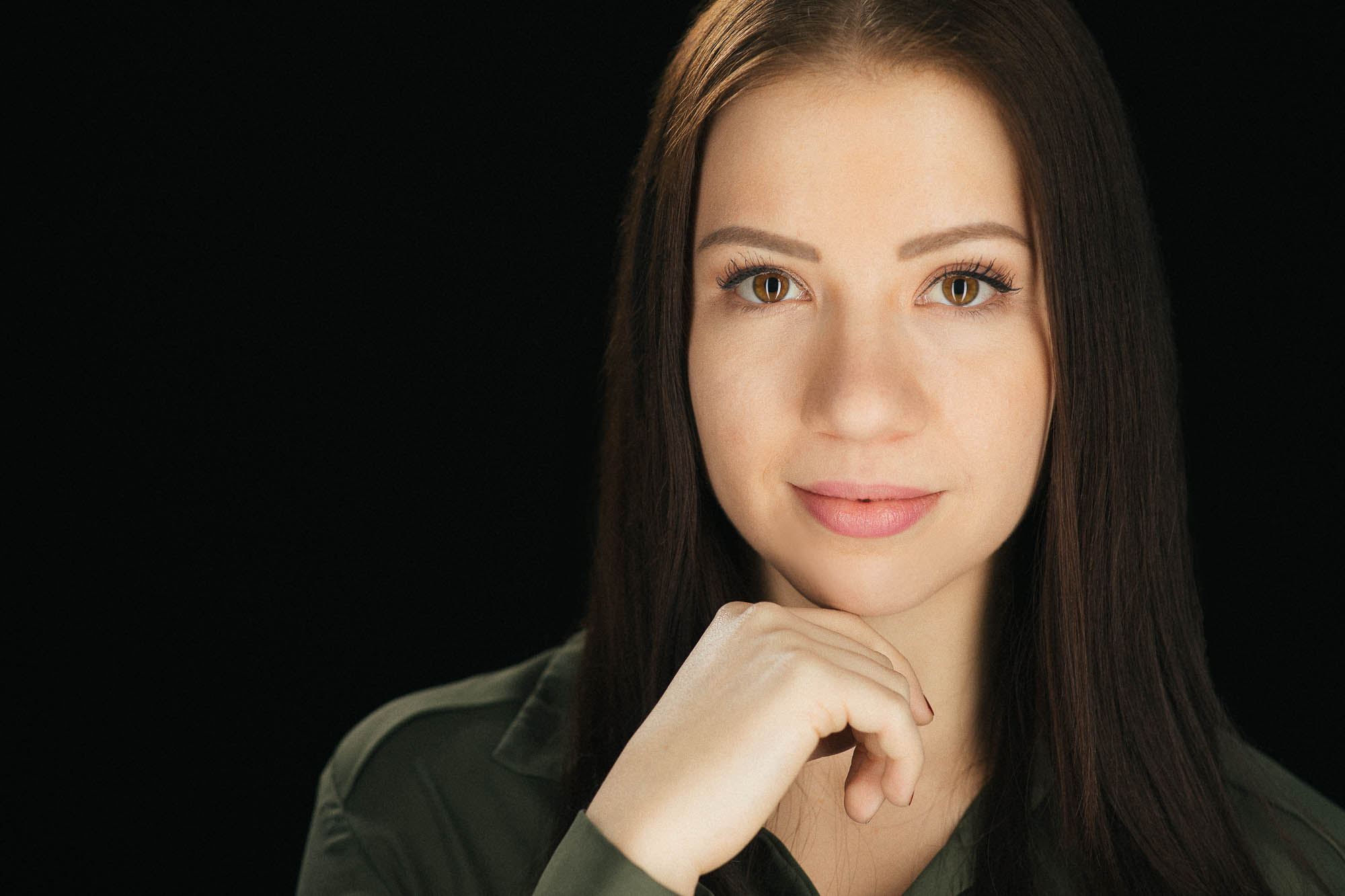 Export x3 Headshot  06602 Dez 01 2019 Bearbeitet 2 Headshots 2019  Miro Nicole Nadine